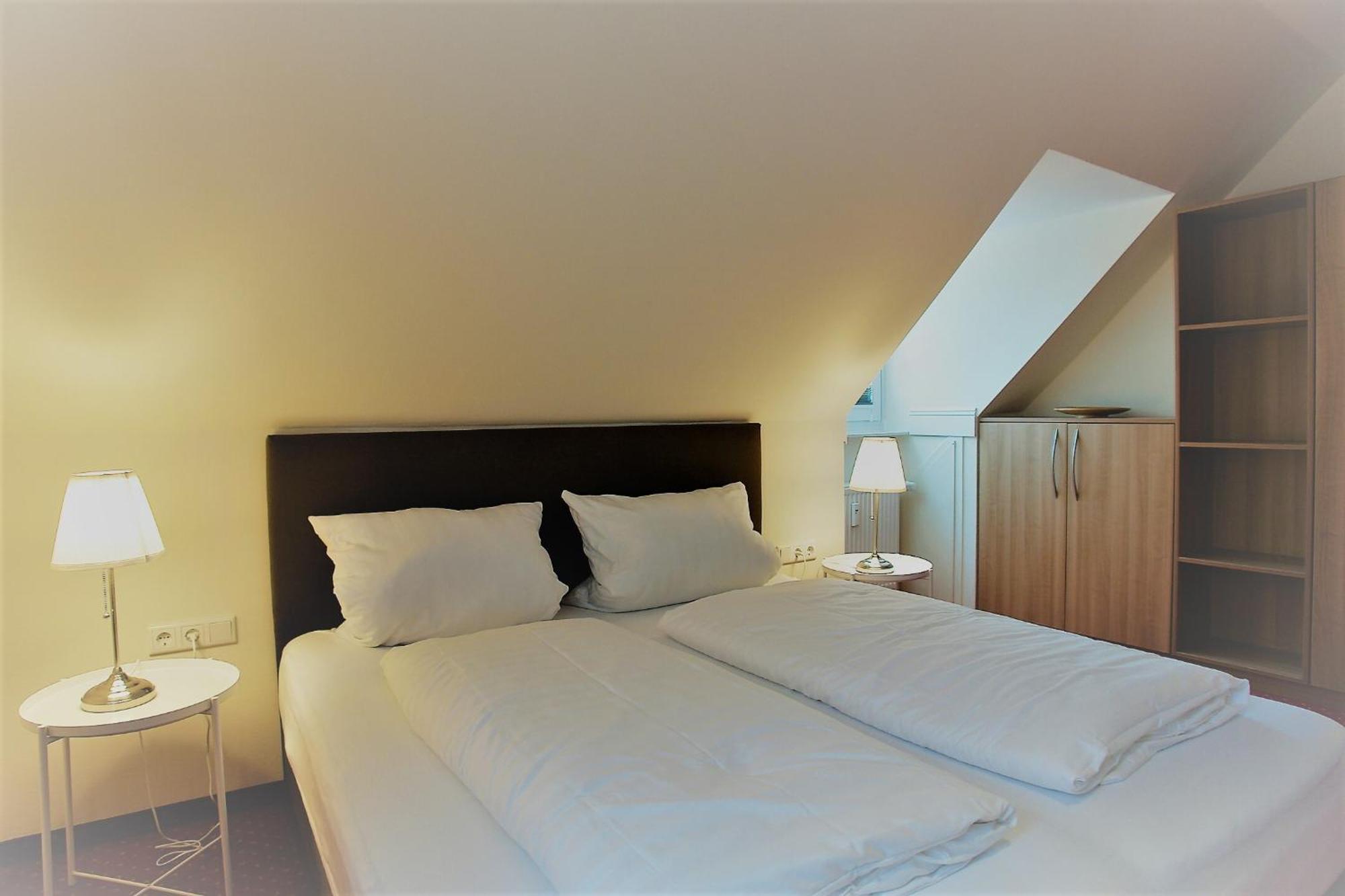 Friesischer Hof, Ferienwohnungen Mit Indoor Spielplatz, Kostenfreien Parkplatz Und W-Lan Hage Номер фото